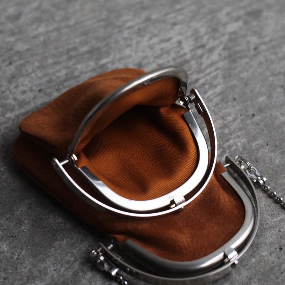 【残り一点】Chain Double Frame Purse(ODD_COW NUBUCK)