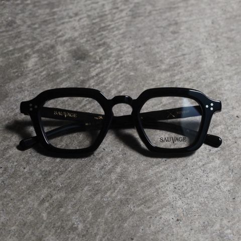 【お取り寄せ注文可能】Voyeur(カスタム商品)