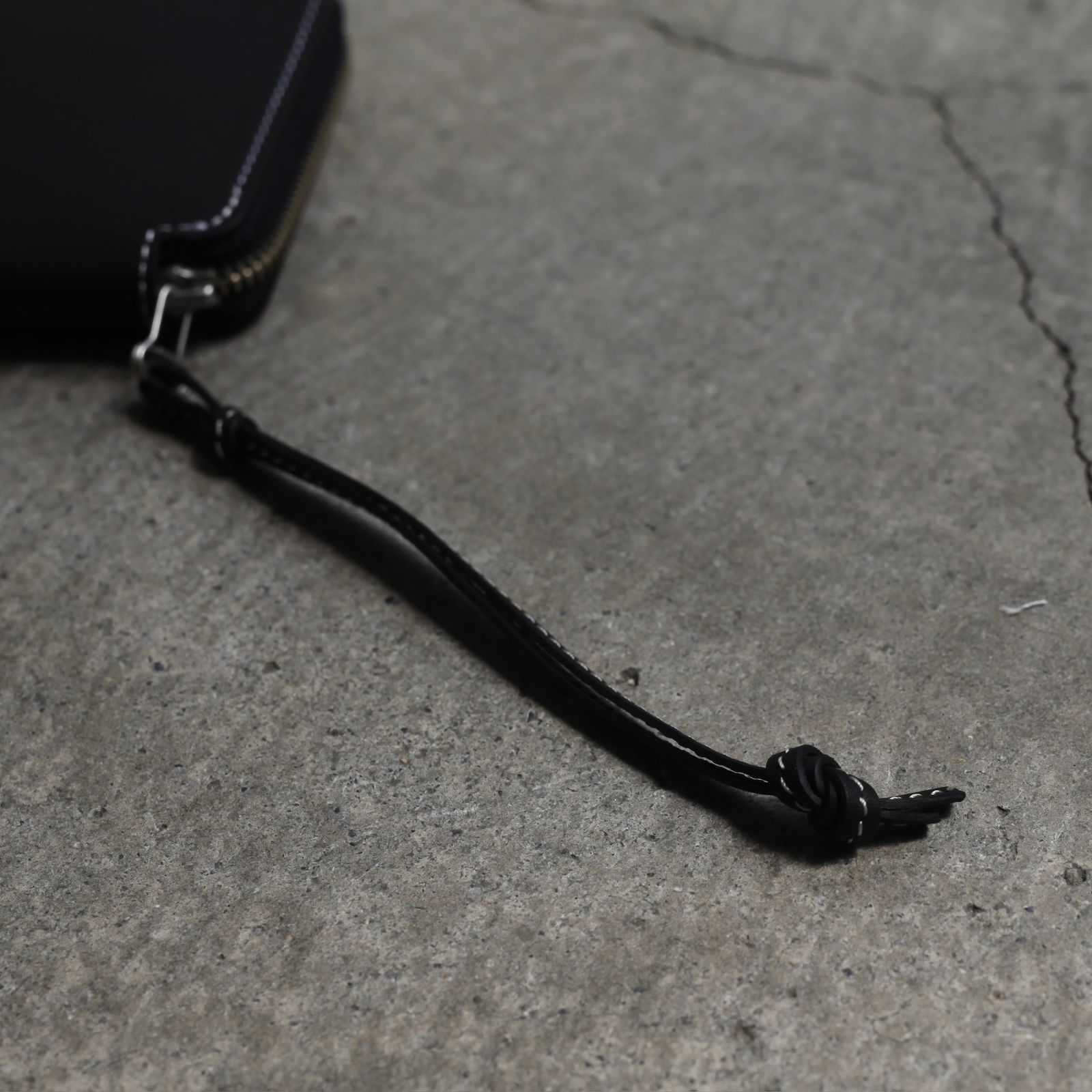 【残り一点】Round Zip Purse(DEG/ZE)