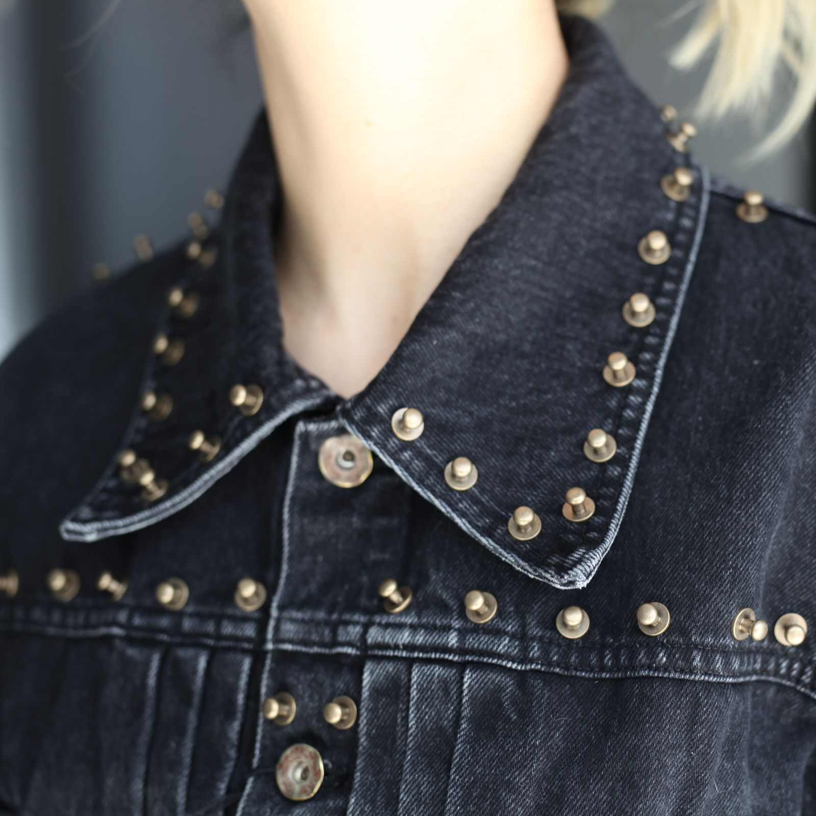 発売モデル発売モデルSOSHIOTSUKI The BDH Denim Jacket(studs