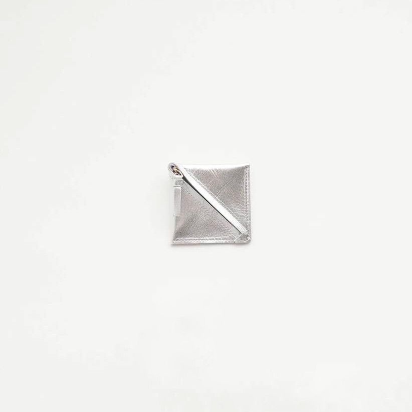【残り一点】Slant Coin Case