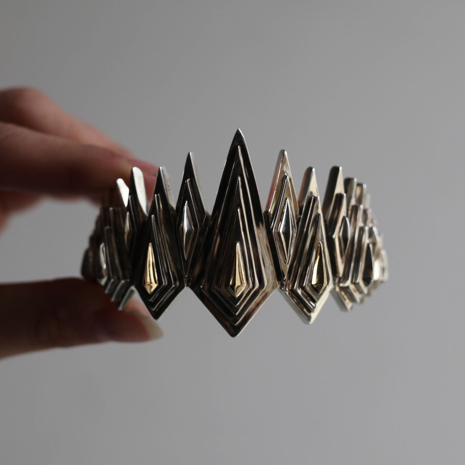 【お取り寄せ注文可能】Ice Blaze Bangle(SILVER×GOLD)