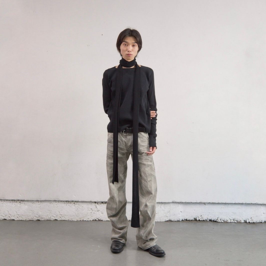 【残りわずか】Panelled Ribbed Long Sleeve T-shirt