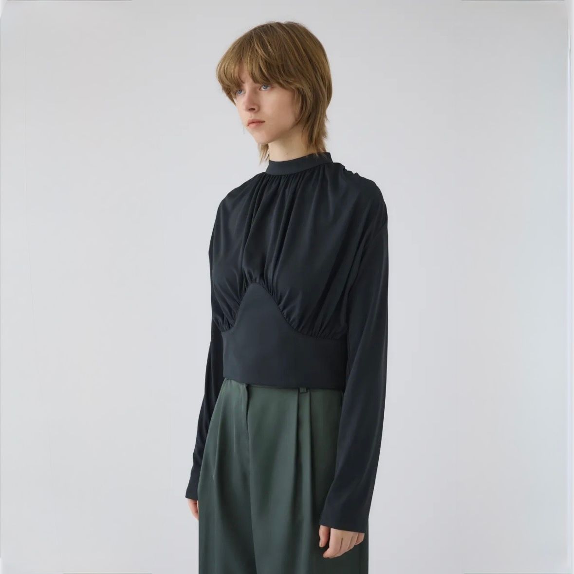【残り一点】Hidden Detail Drape Tops