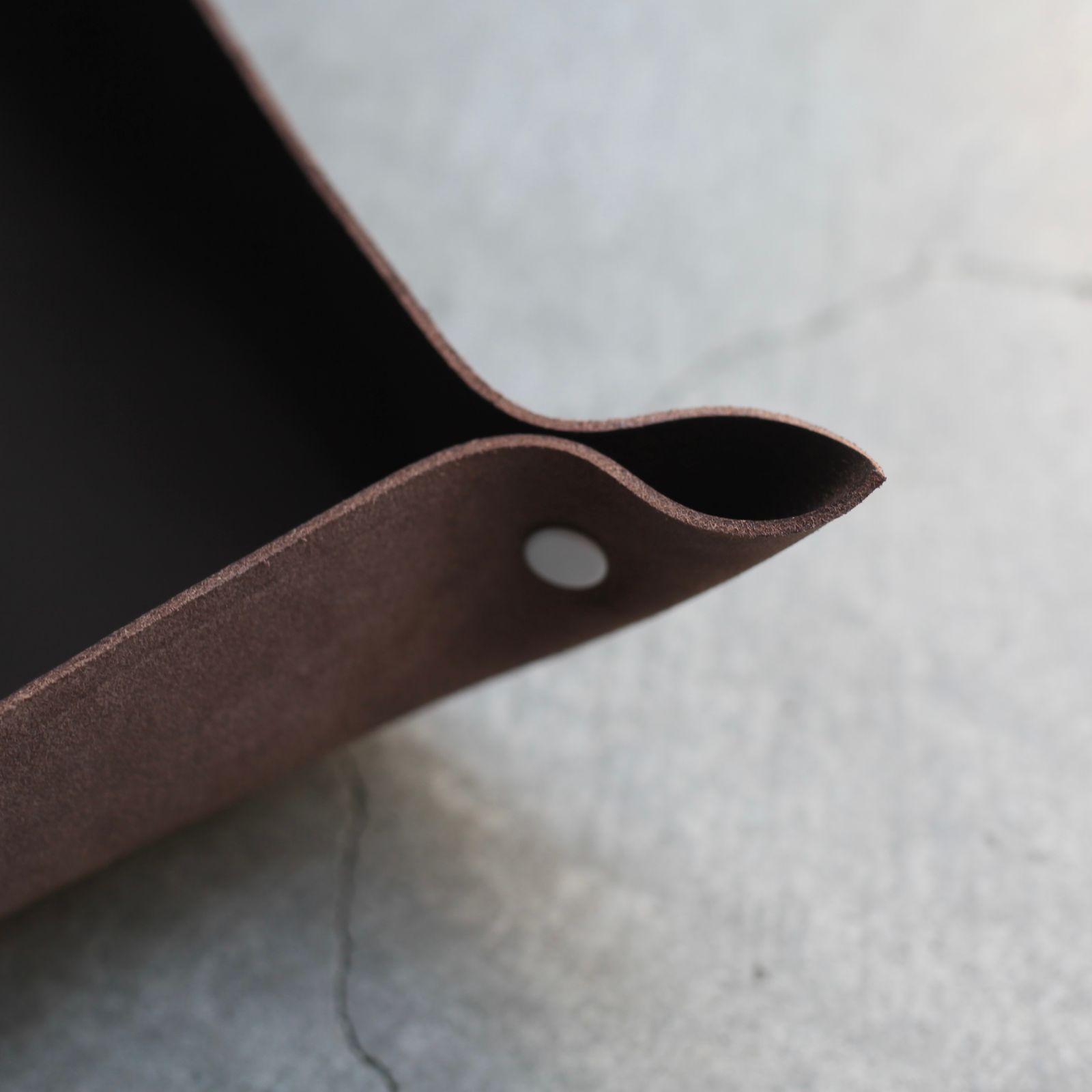 【残りわずか】Tray_L