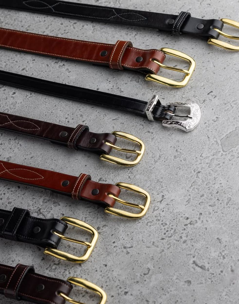 【TORY LEATHER】とは？ 長く使える本格レザーベルトの魅力