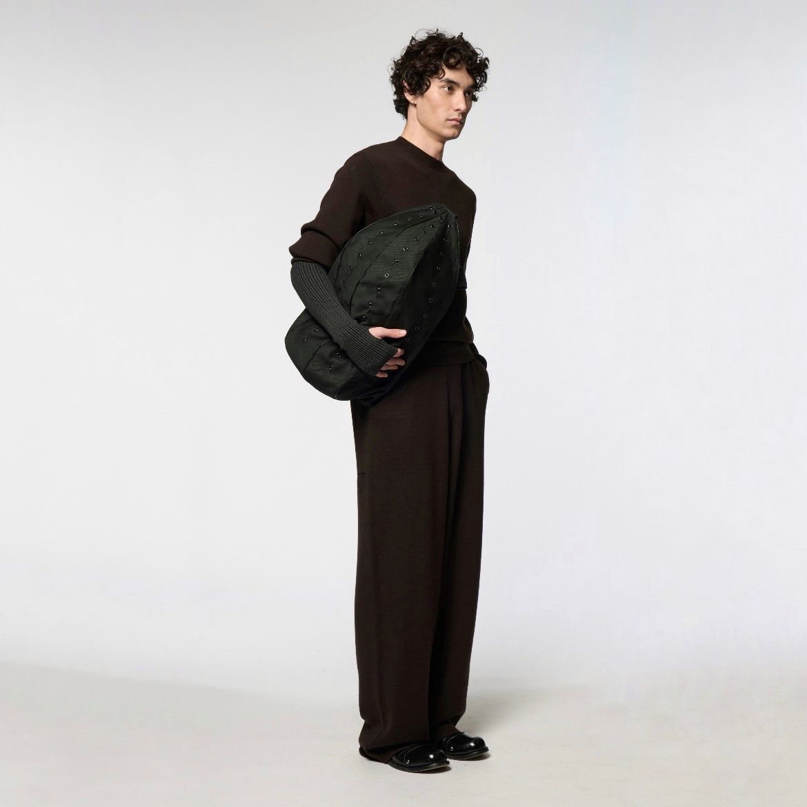 【残りわずか】Sling Bag