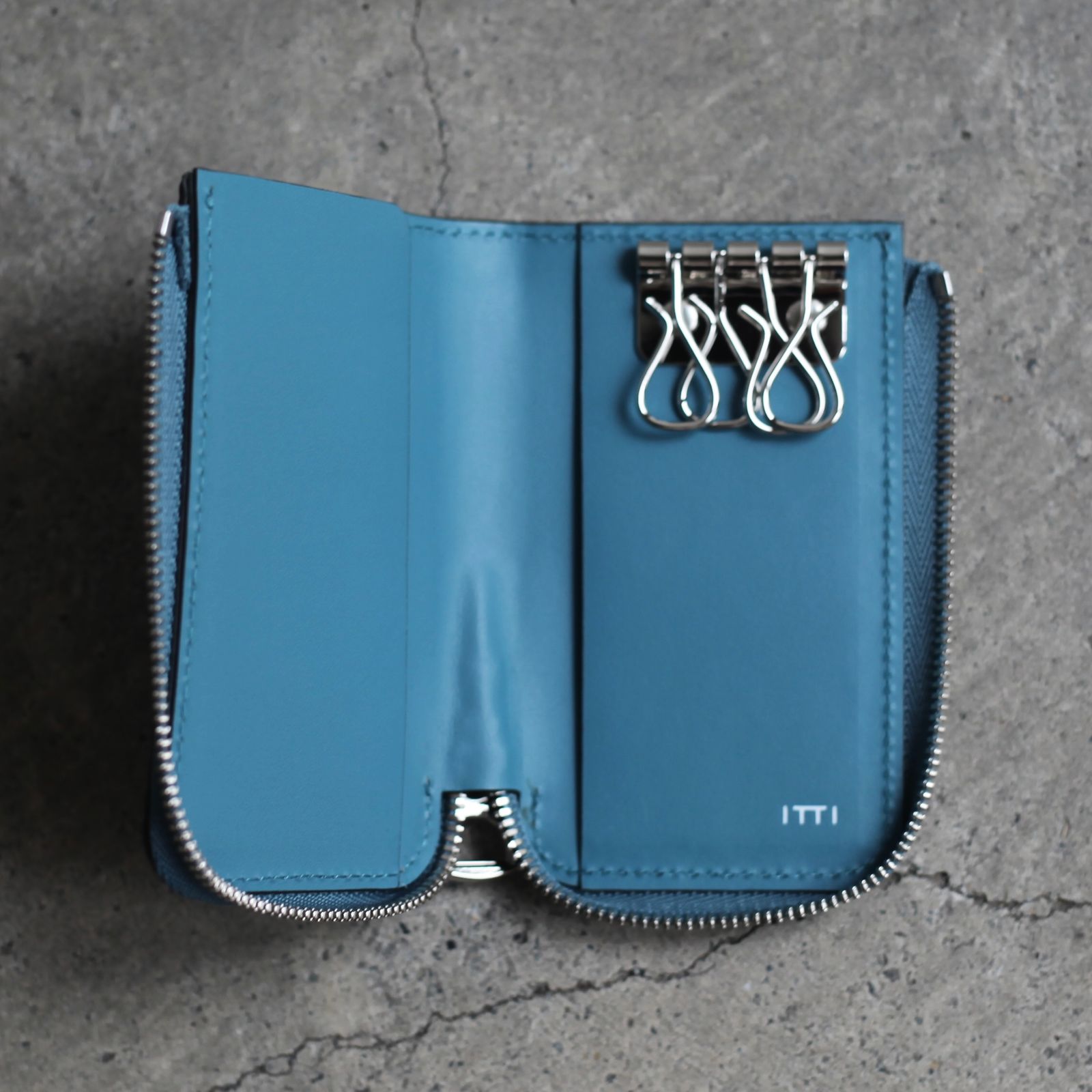 【再販売通知受付可能】Cristy Key Card Case(DIPLO FJORD)