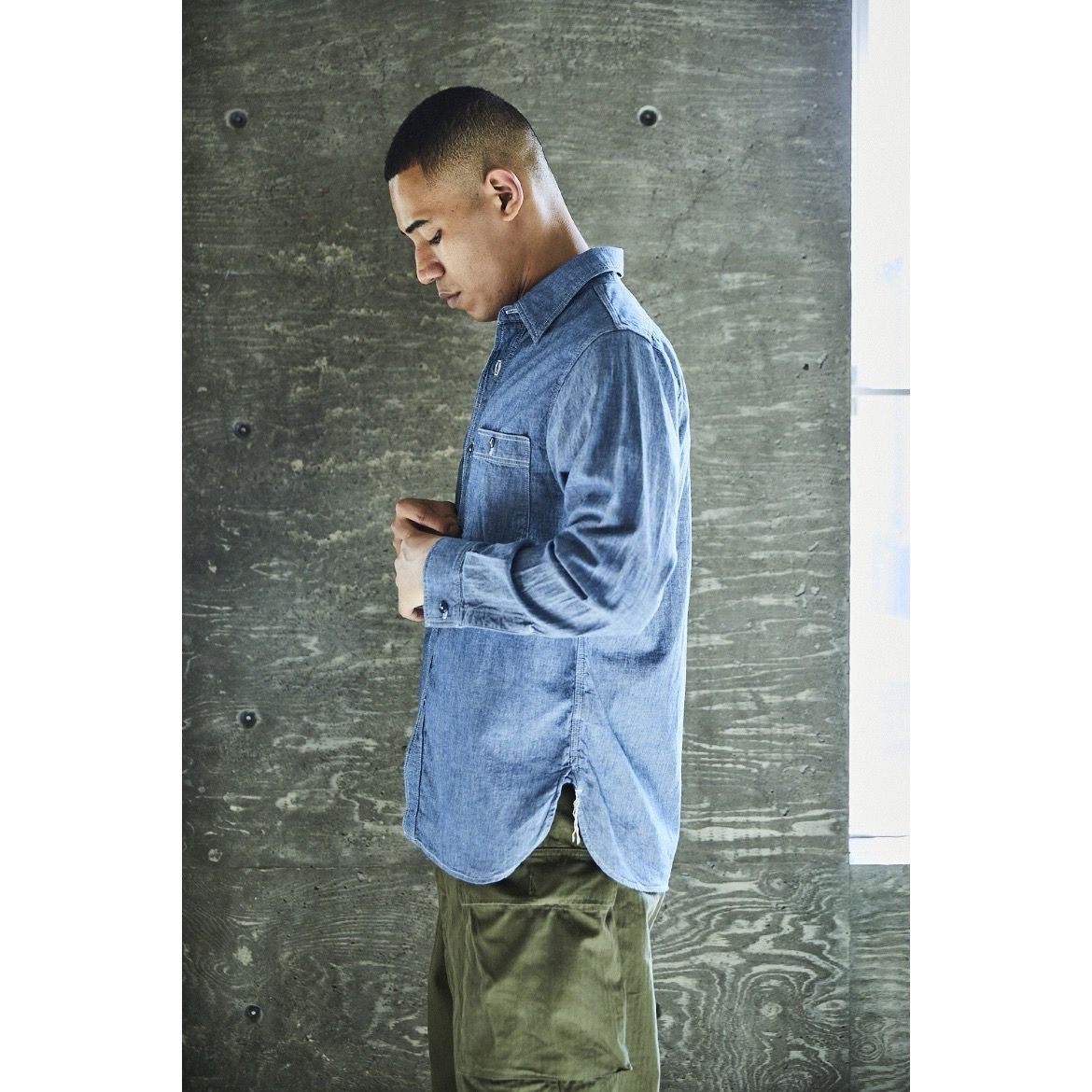 【残りわずか】Chambray Work Shirt