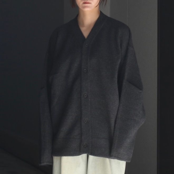 【残りわずか】Extra Fine Wool Knit Tucked Cardigan