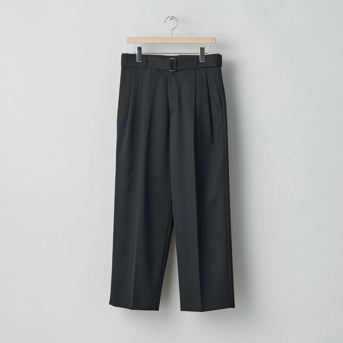 ssstein - 【残り一点】Belted Wide Straight Trousers(2/90 WOOL GABARDINE) |  ACRMTSM ONLINE STORE