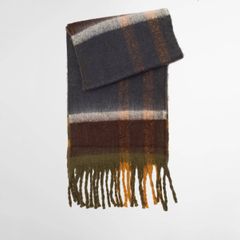【残り一点】Isla Tartan Boucle Scarf