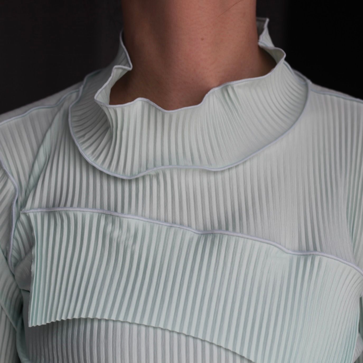 【残り一点】Todo Tiny Wave Top Long Sleeve High Neck
