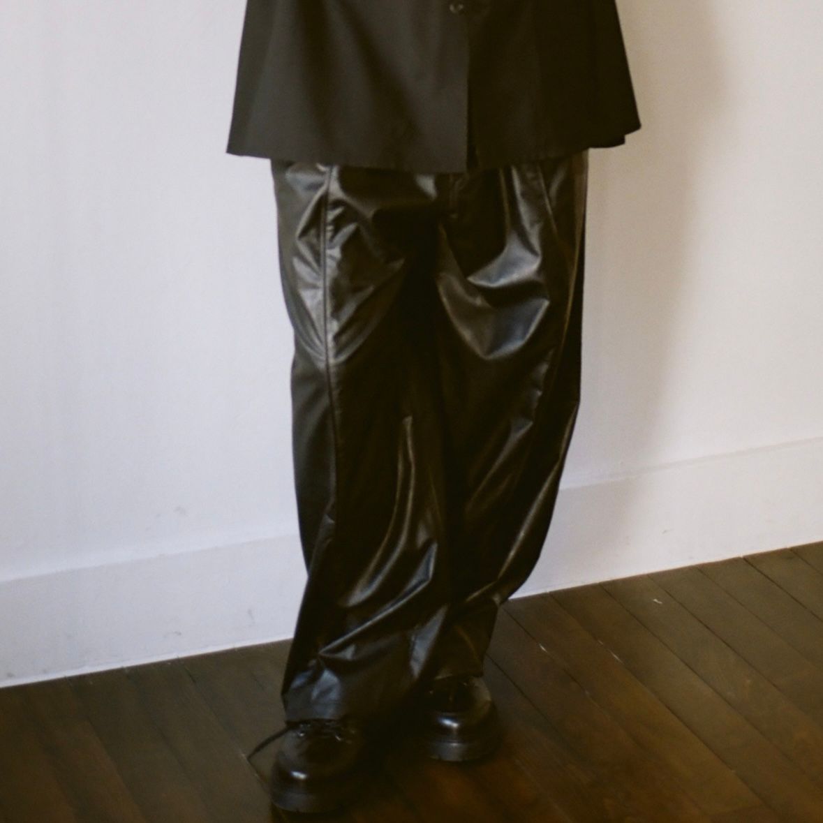 【残り一点】Black Leather Rivet Trousers