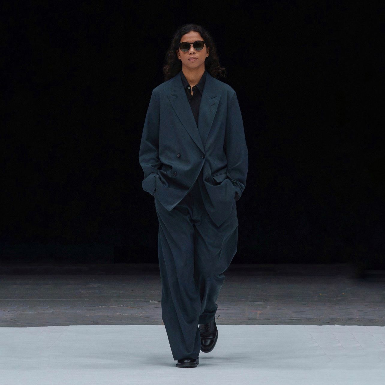【残り一点】Wool Washer Twill 2pleated Wide-leg Easy Trousers