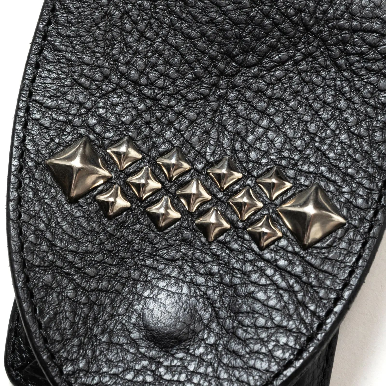 【再販売通知受付可能】Studs Leather Multi Coin Case