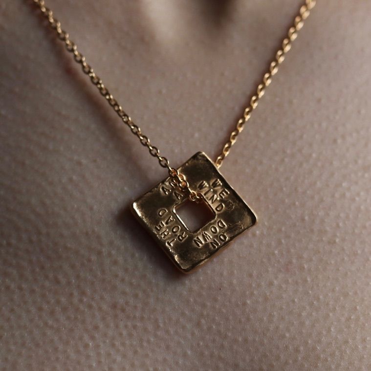 【残り一点】Stairway to Heaven Square Pendant(GOLD)