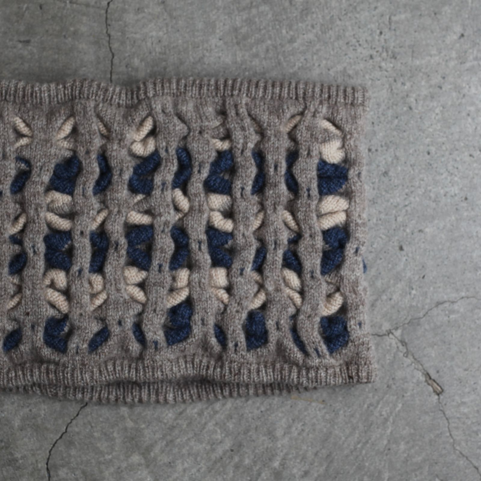 【残り一点】Tuck Pattern Neck Warmer