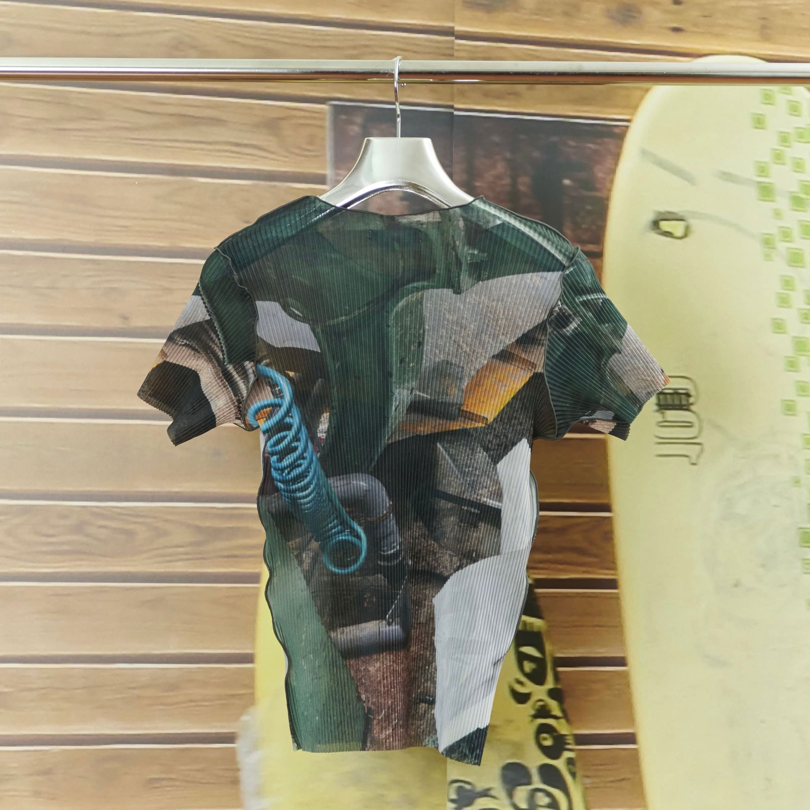 【残り一点】Sheer Graphic Top