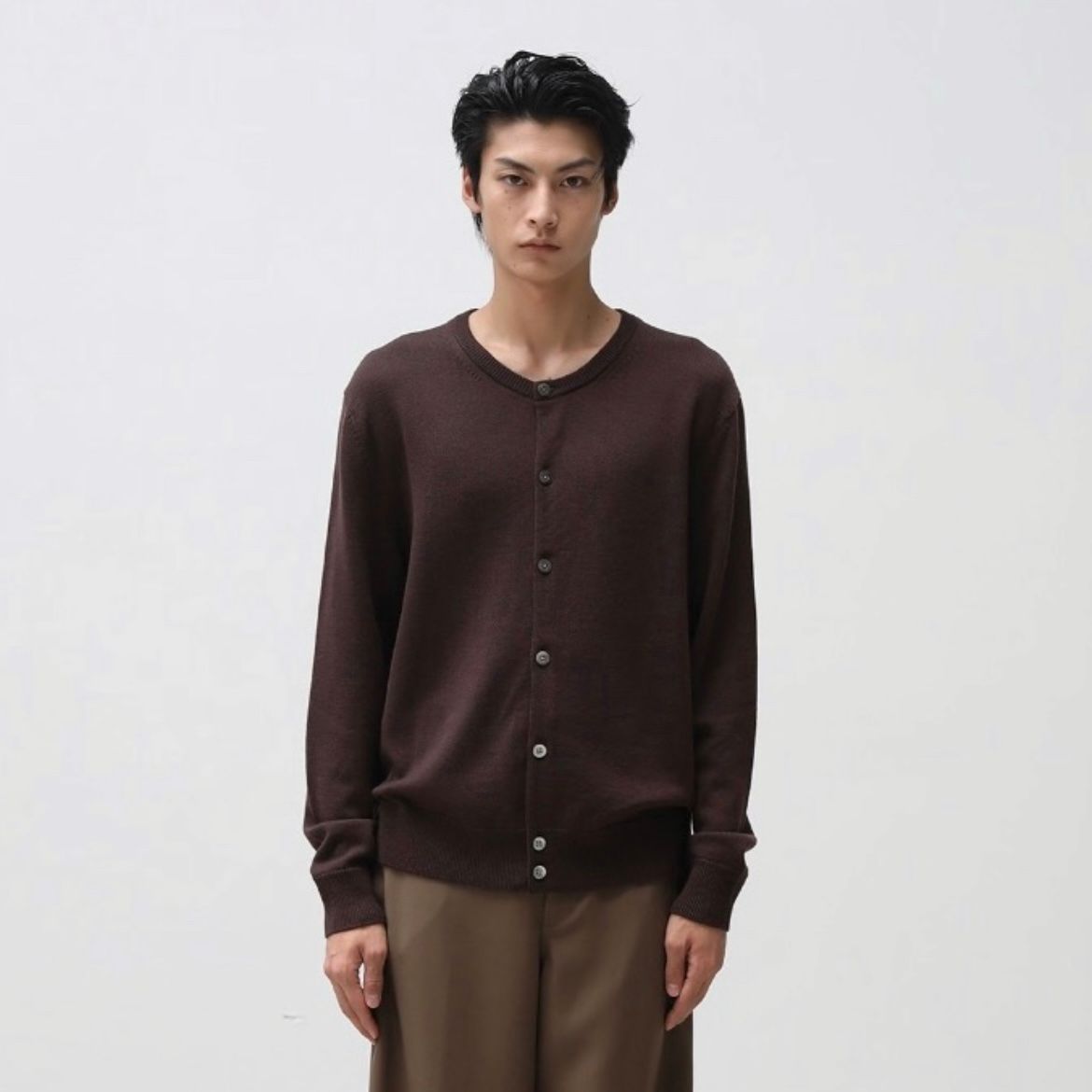 【残り一点】Solid Round Neck Cardigan