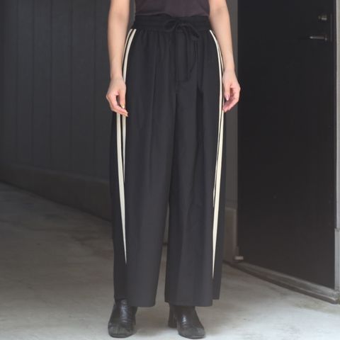 【残り一点】Track Pants