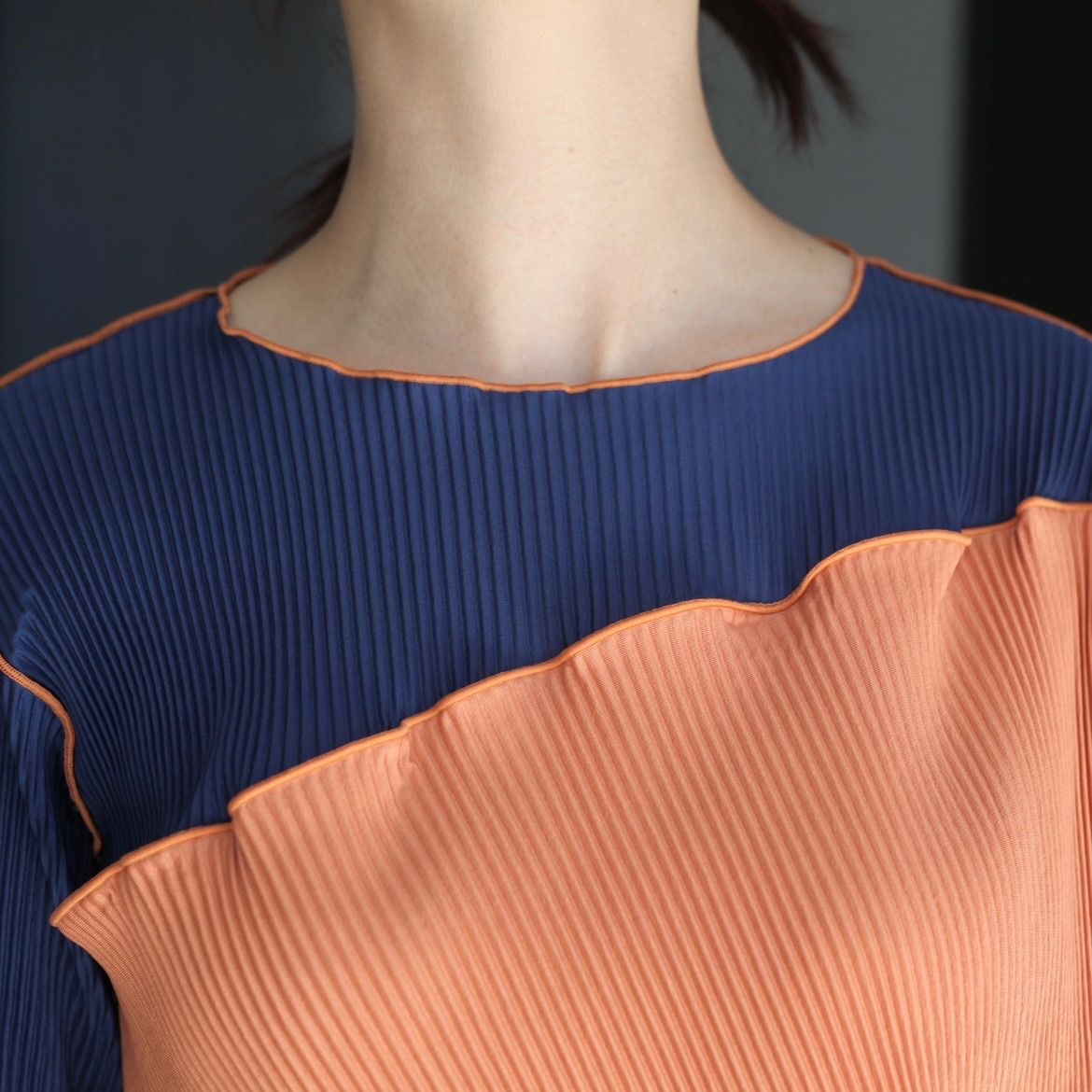 【残り一点】Spiral Wave Long Sleeve Dress