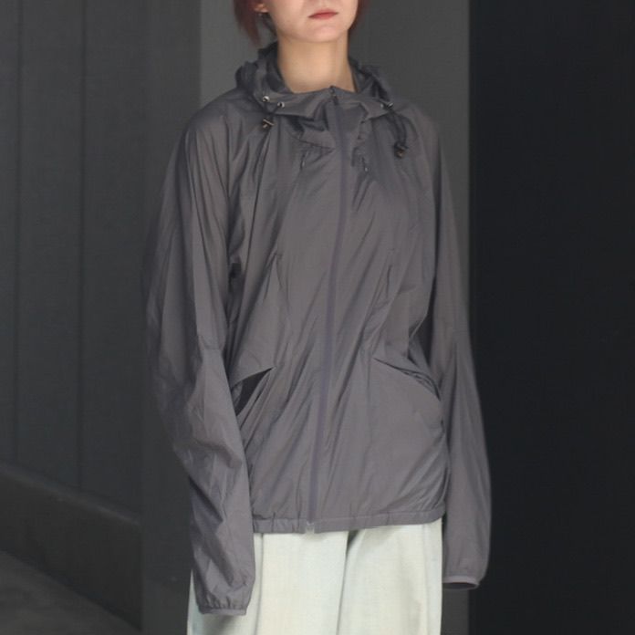 【残りわずか】Paneled Light Weight Hooded Jacket