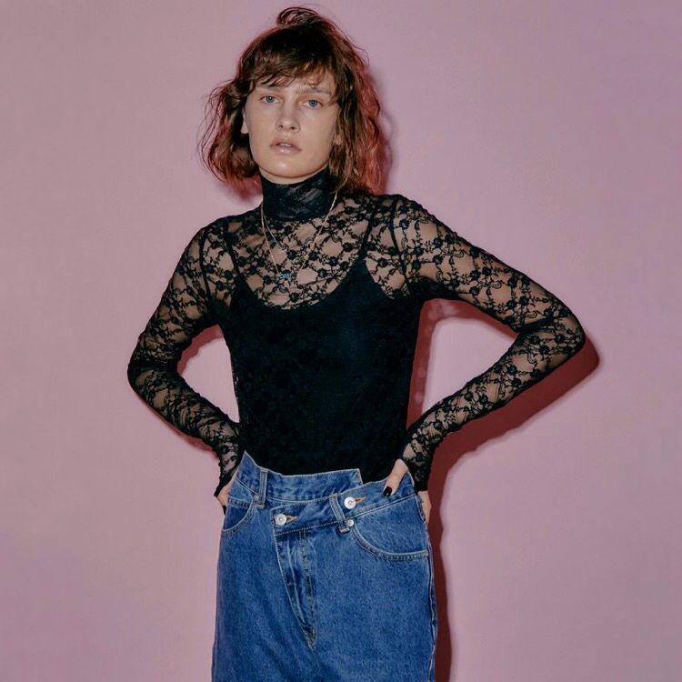 【残り一点】Lace Turtle Top