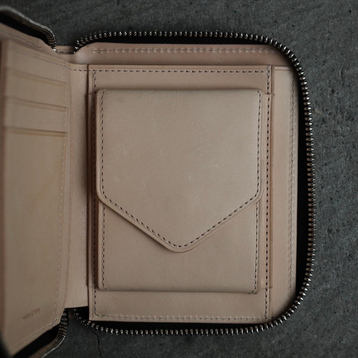 【次回入荷9月下旬予定】Fastened Wallet(BLACK)