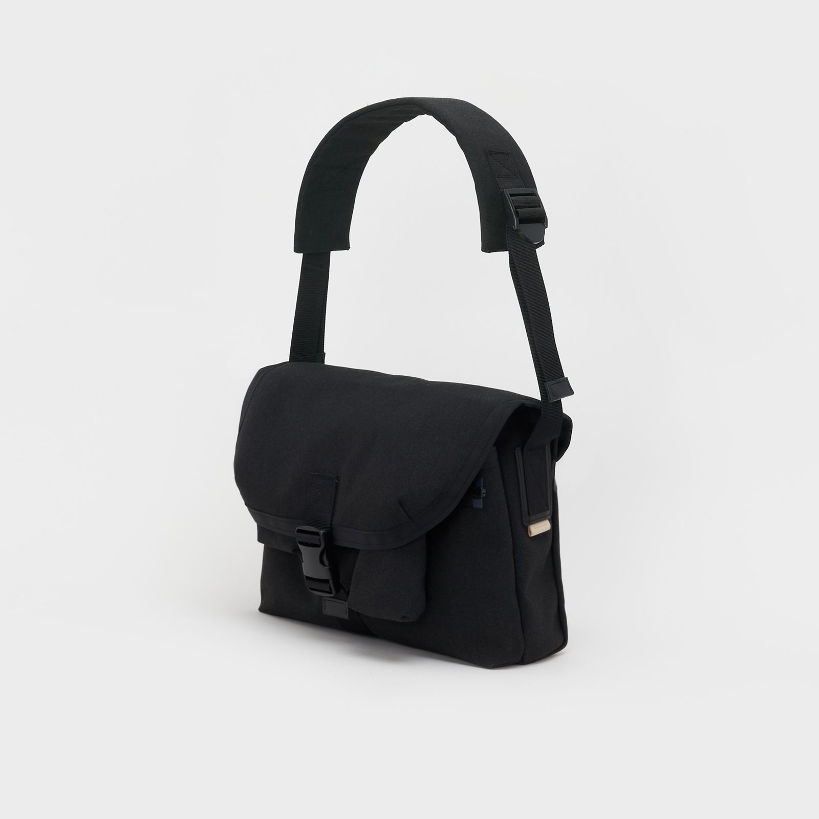【再販売通知受付可能】Messenger Bag Small(BLACK)