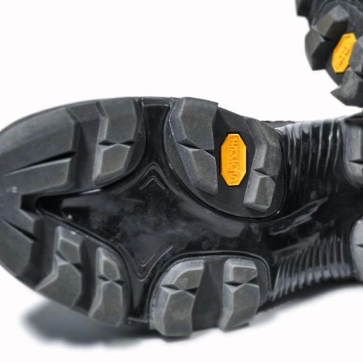 ソール種類：オパンケ製法（Vibram Alexander sole 使用 ※色は黒のみ ）
※商品ページ画像のレザー及び、仕様はサンプルとしてご覧ください。