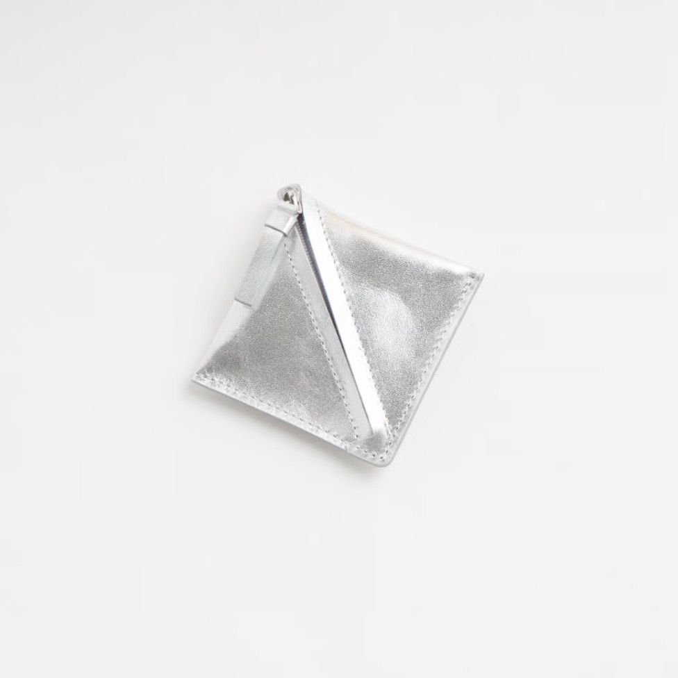 【残り一点】Slant Coin Case