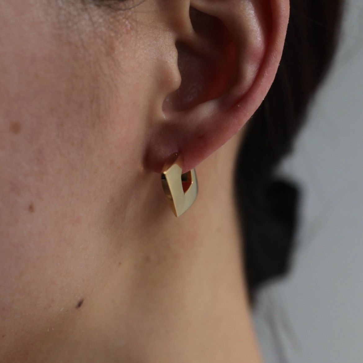【残り一点】YU-KIN Diamond Shape Earrings(両耳用）
