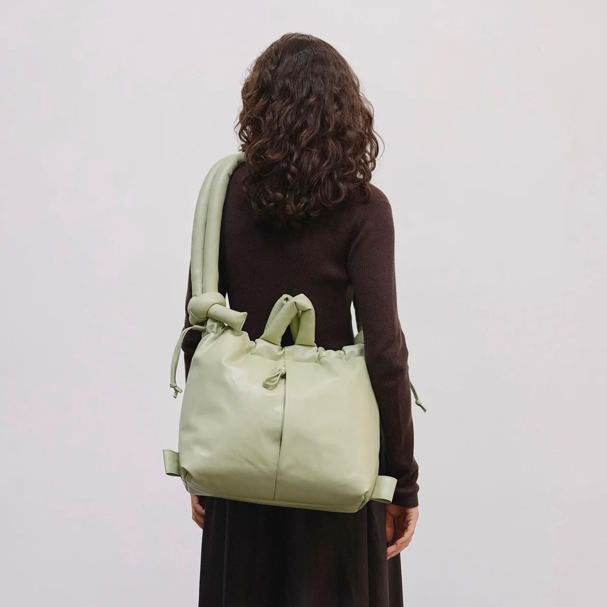 【Olend】Ona Vegan Leather ヴィーガンレザーショルダー Ona Vegan Leather – Ölend
