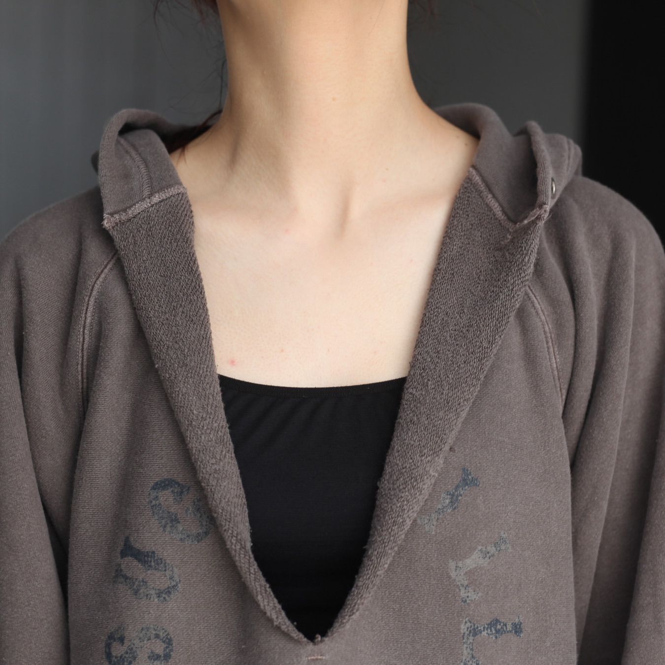 【残り一点】Ripped Hoodie