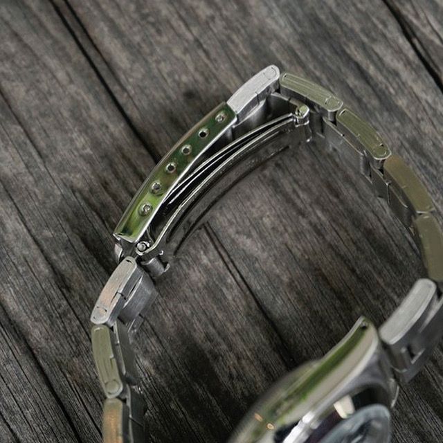 【残りわずか】UNIVERSAL PRODUCTS×VAGUE WATCH BB EX1