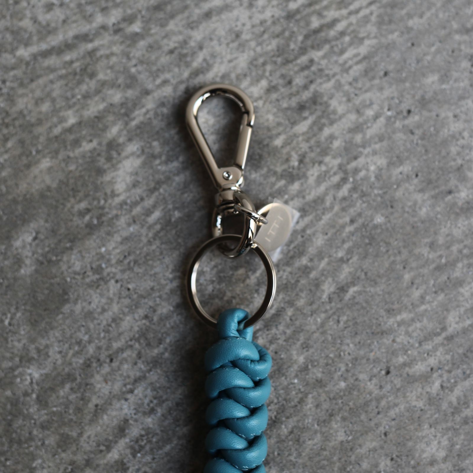 【残りわずか】Cristy Snakeknot Charm(STCOW)