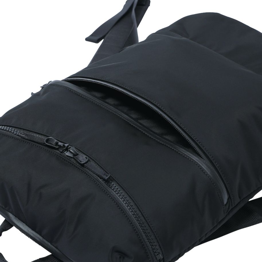 【残り一点】Slim Backpack