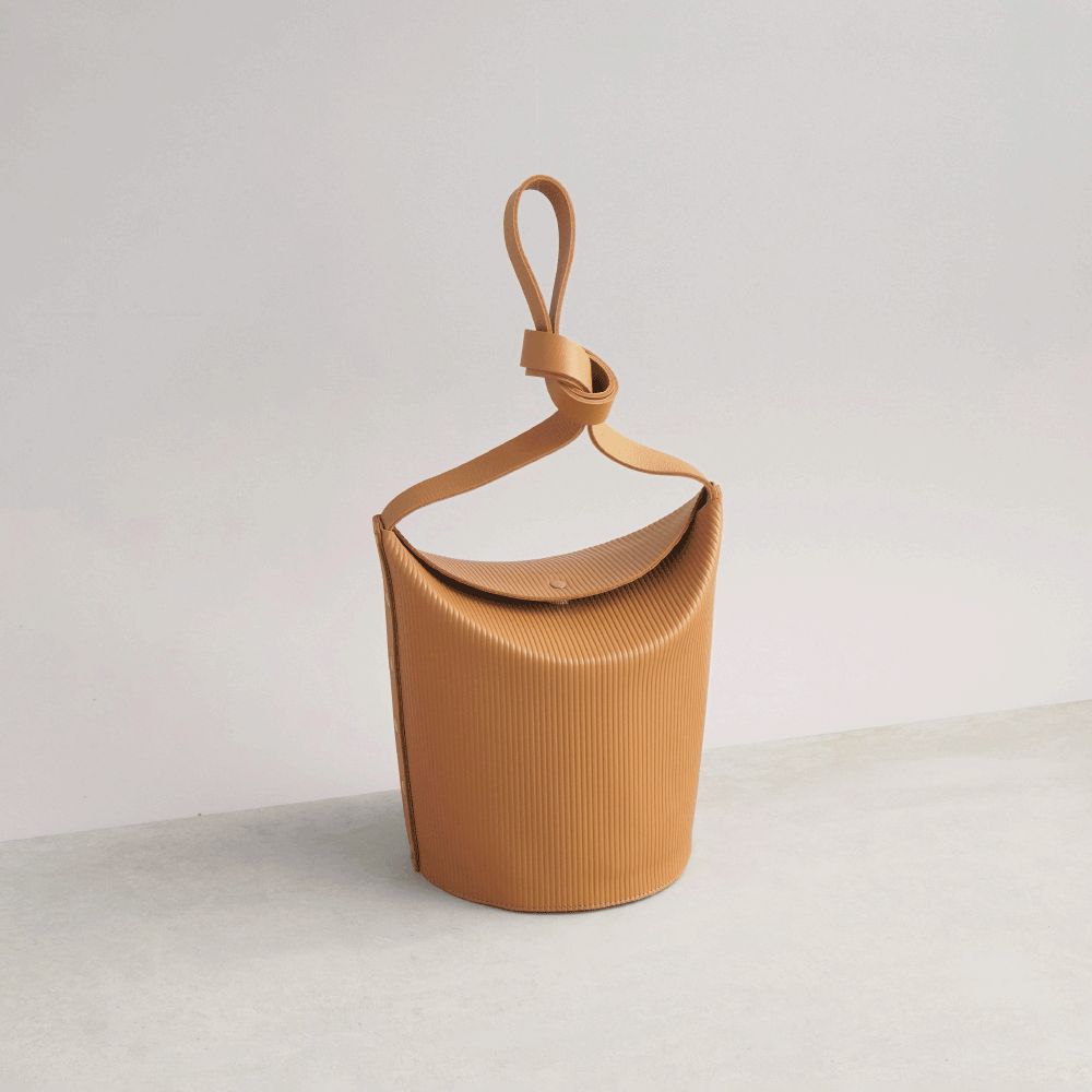 【残り一点】Cardboard Tube Shoulder Bag