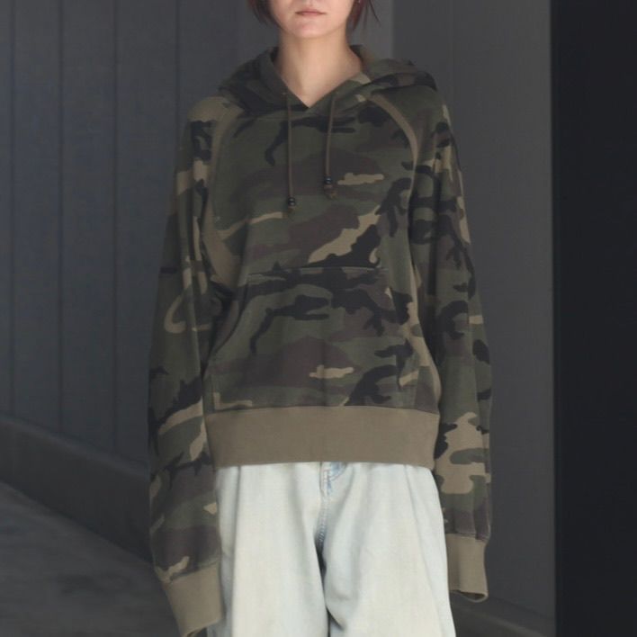 【残り一点】Panelled Pullover Hoodie