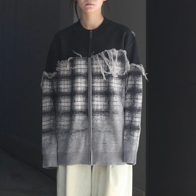 【残り一点】Black And Grey Plaid Gradient Sweatshirt