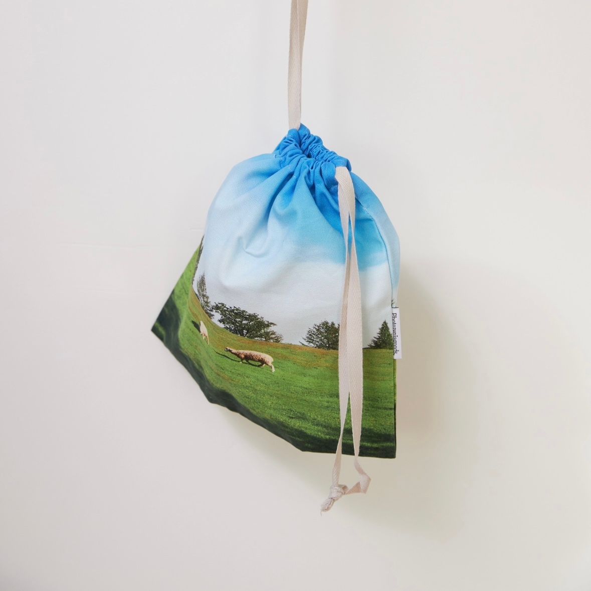 【再販売通知受付可能】Gangwondo Sheep 2 Pouch Bag
