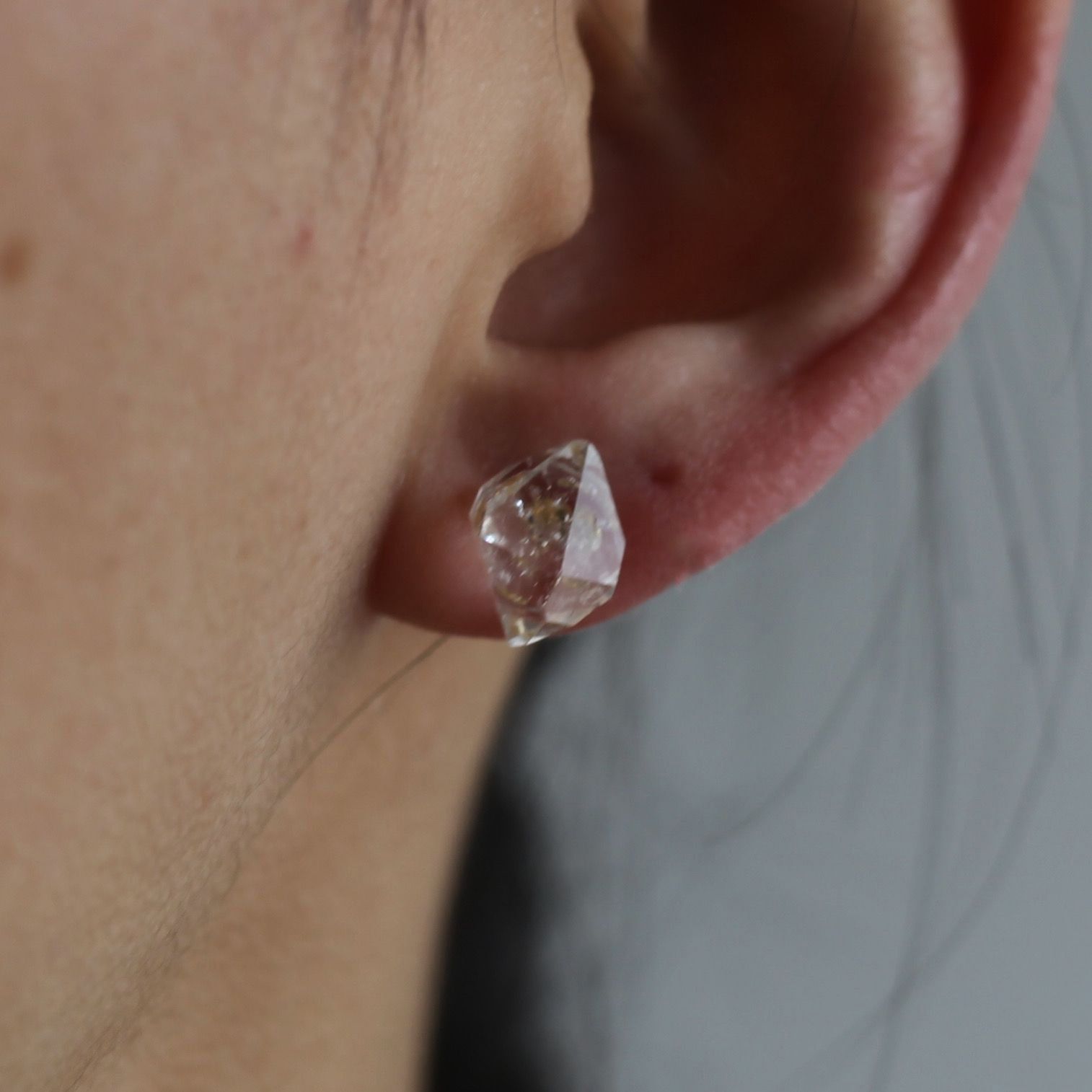【お取り寄せ注文可能】Rough Stone Bright Quartz Earrings(両耳用）