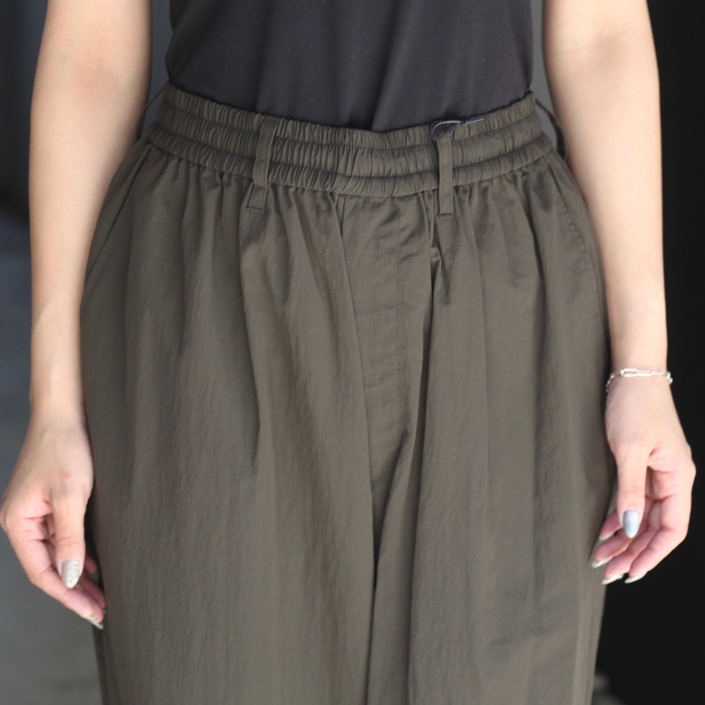 【残りわずか】Windproof Nylon Wide Easy Trousers