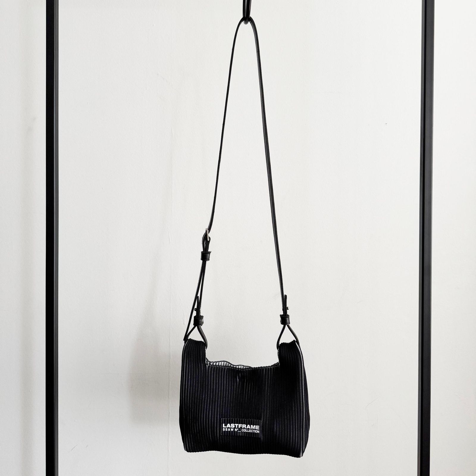 【残り一点】Wrap Bag_Mini(STRAP)