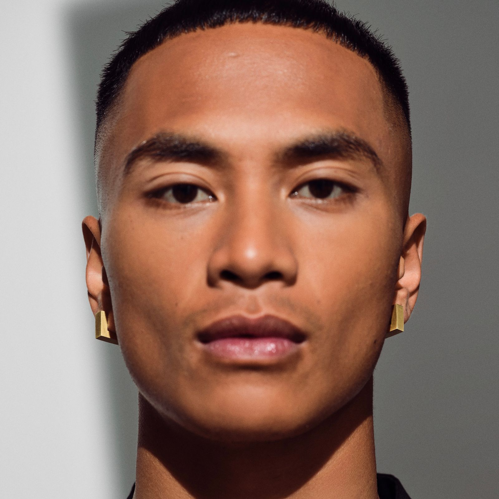【再販売通知受付可能】Square Hoops Satin Small(GOLD)