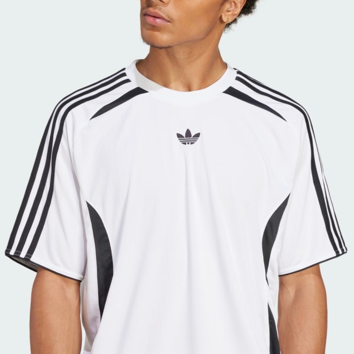 Tシャツ・カットソー ADIDAS ADICOLOR TEAMGEIST TEE 5FT1871 adidas Adicolor Teamgeist Tee - Red | Free Shipping with