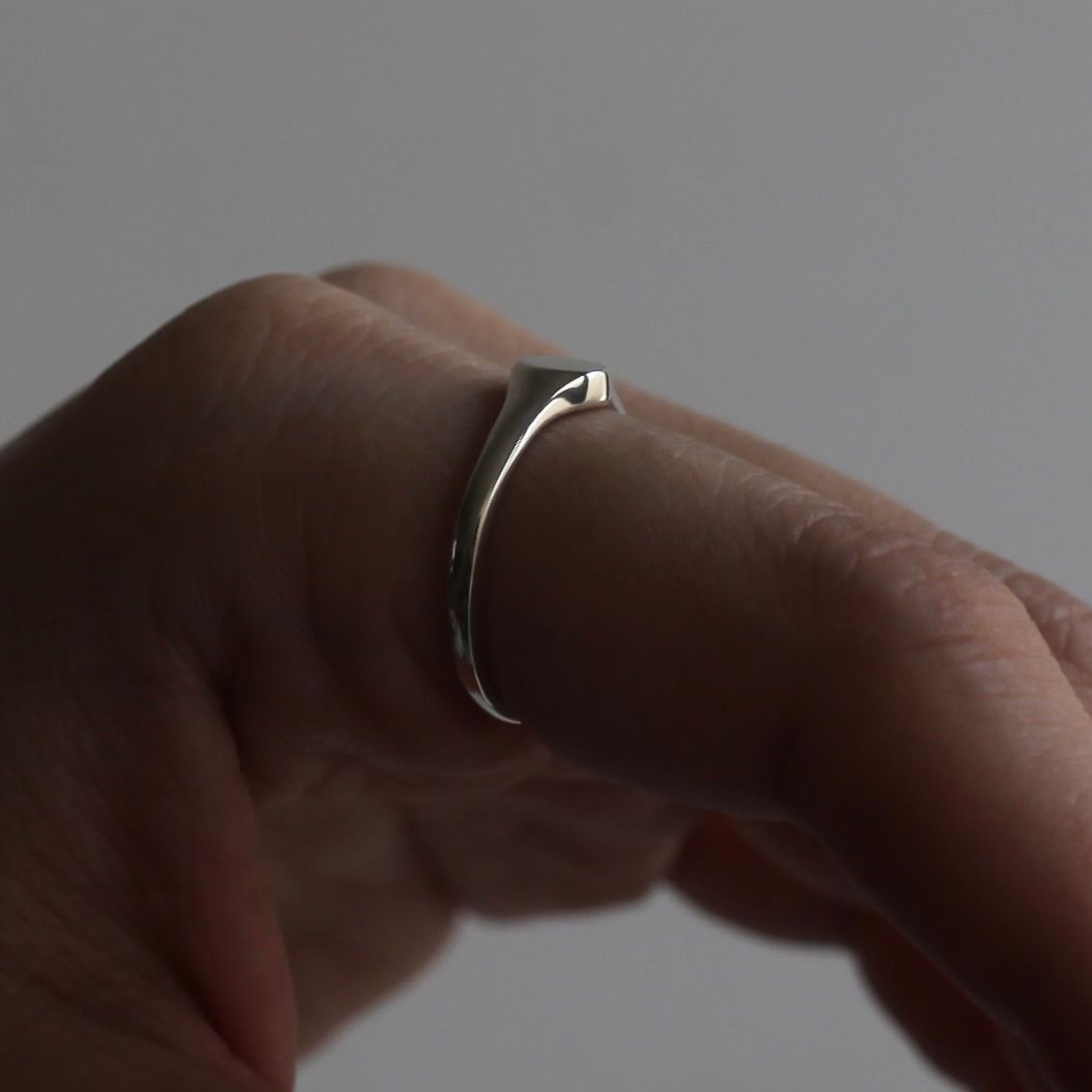 【残り一点】Oval Signet Minimal Ring M(5mm)