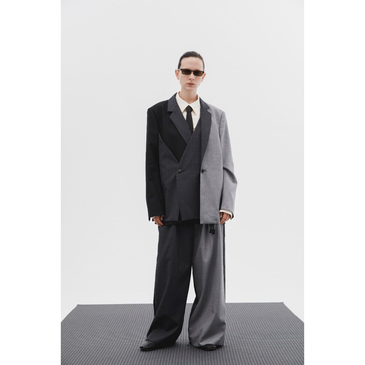 ETHOSENS - 【残り一点】Switched Squeeze Slacks | ACRMTSM ONLINE STORE