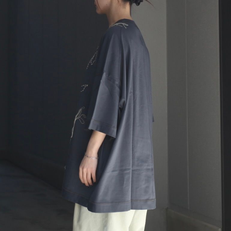 【残り一点】The Mooned Flower Is Stitched On Your Body